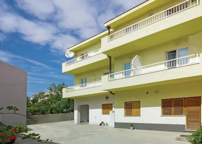 3 Apartment Makarska